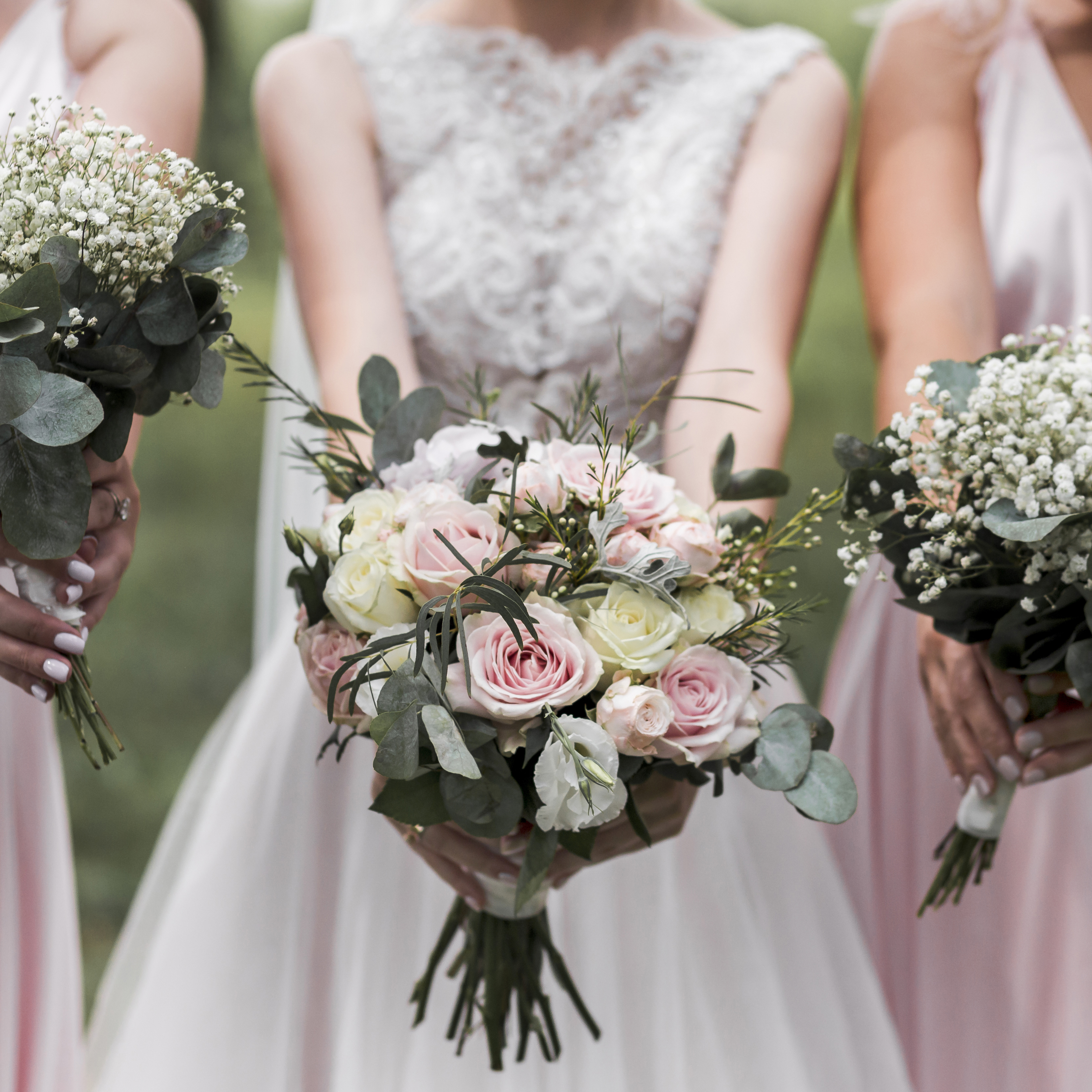 bride-bridesmaids